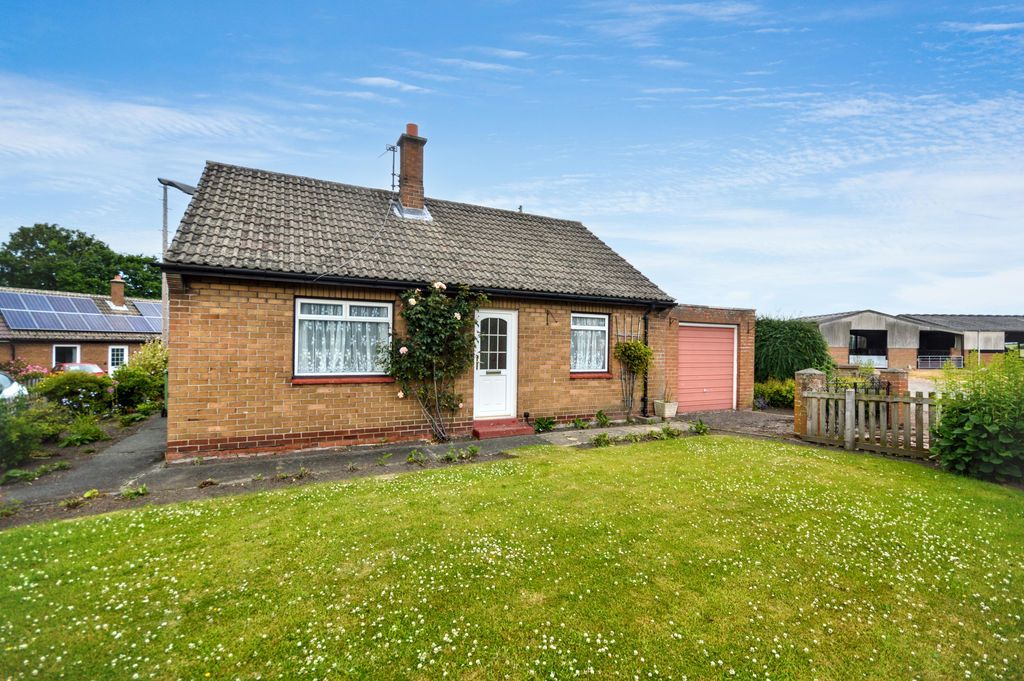 Property photo 2 of 11 Photo 9