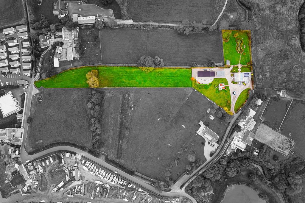 Property photo 3 of 50