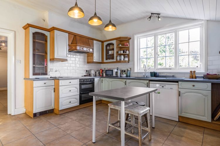 Property photo 2 of 15 309608