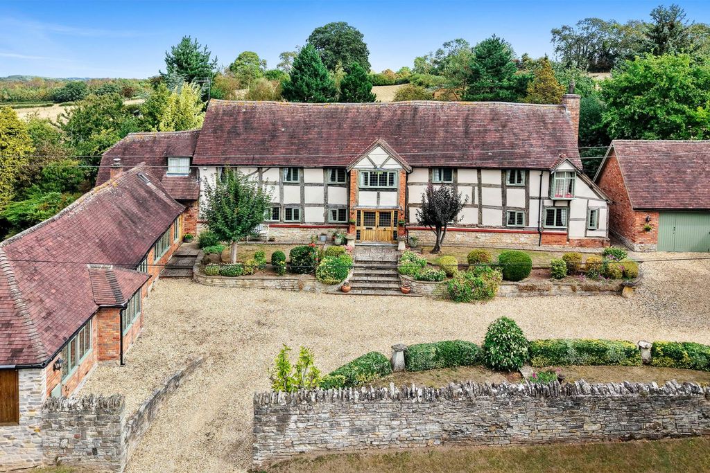 Property photo 1 of 42