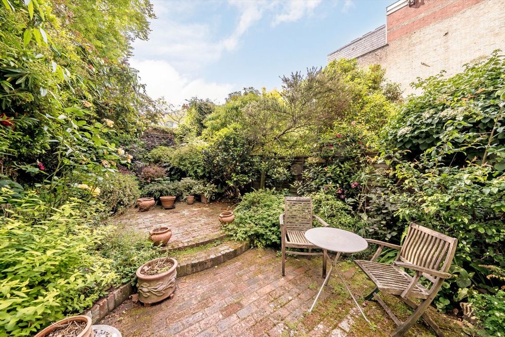 Property photo 2 of 5