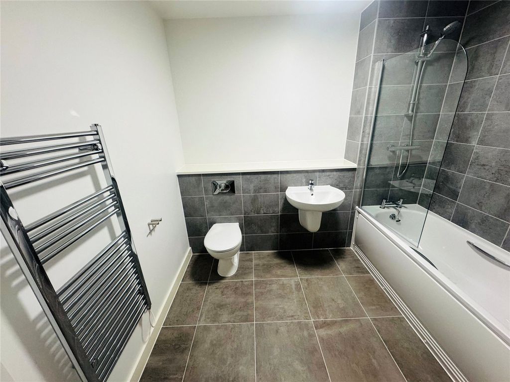 Property photo 3 of 7 Picture No. 06