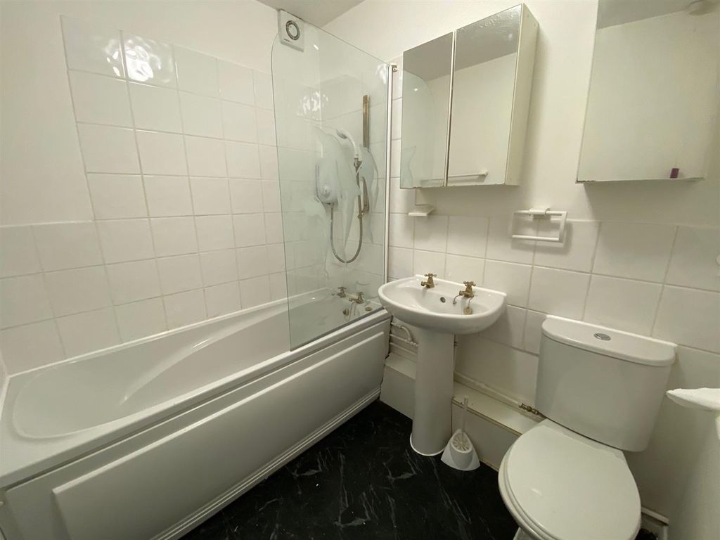 Property photo 3 of 8 14 Lat7.Jpg