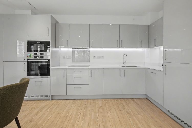 Property photo 2 of 8 322280