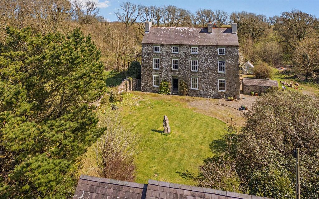 Property photo 2 of 48 Aerial