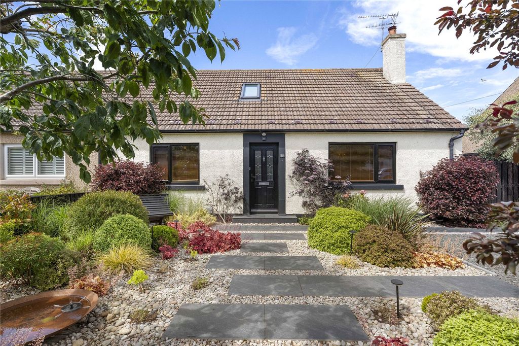 Property photo 1 of 30 Wemyss Road