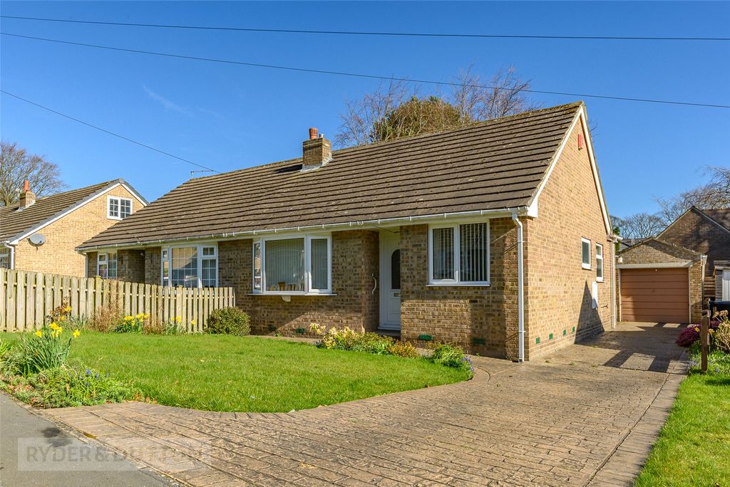 Property photo 1 of 19 Front