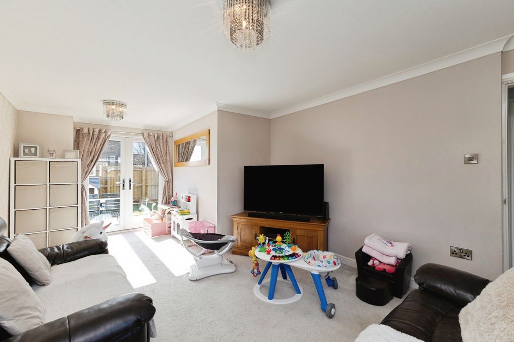 Property photo 2 of 17 Pbox-Img.Jpg