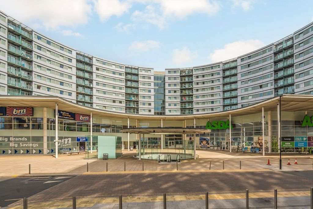 Property photo 1 of 8