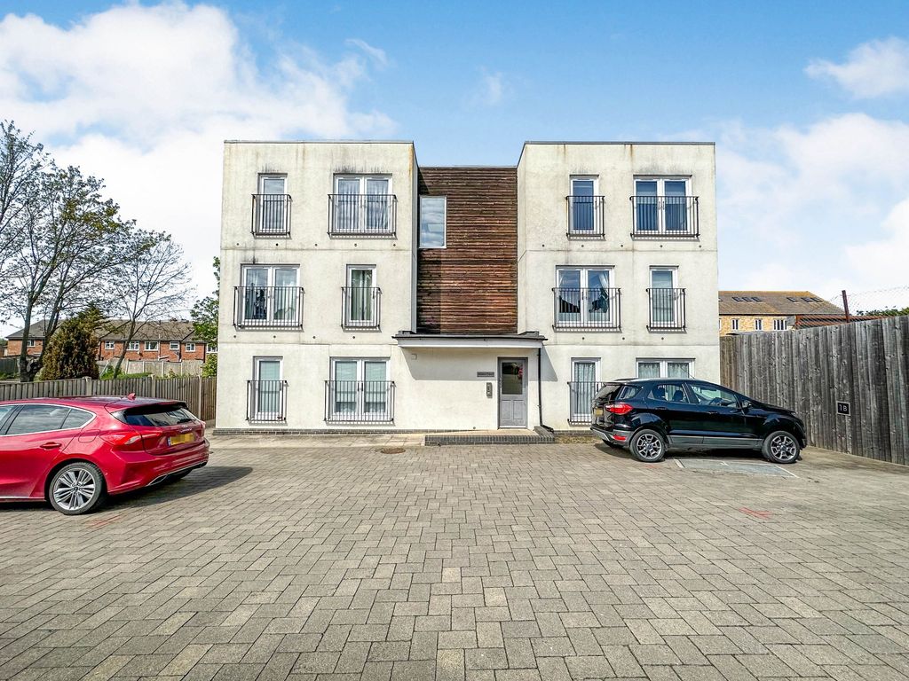 Property photo 1 of 16 Photo 22