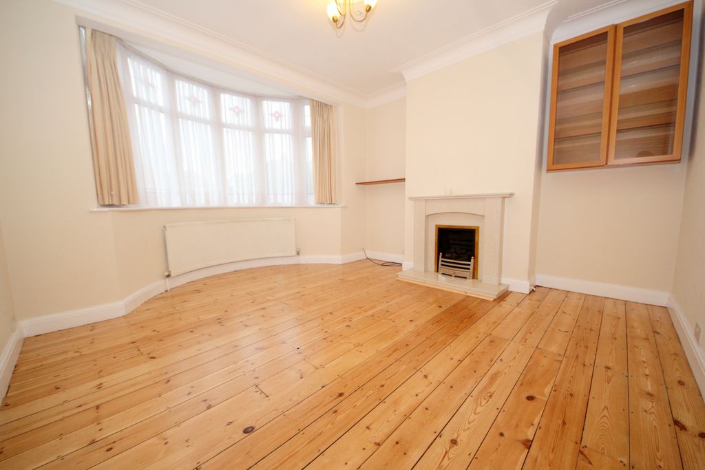 Property photo 2 of 19 Gallery