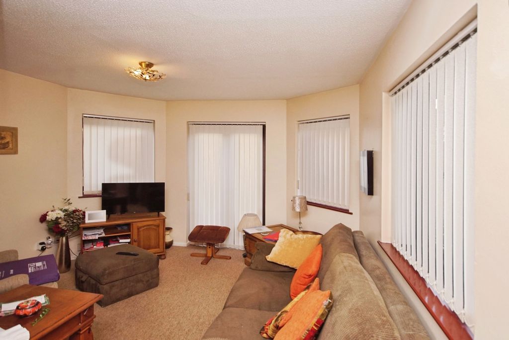 Property photo 2 of 8 Pbox-Img.Jpg