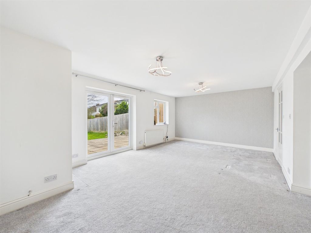 Additional image 5 of 4 bed semi-detached house for saleStar Lane, Coulsdon CR5
