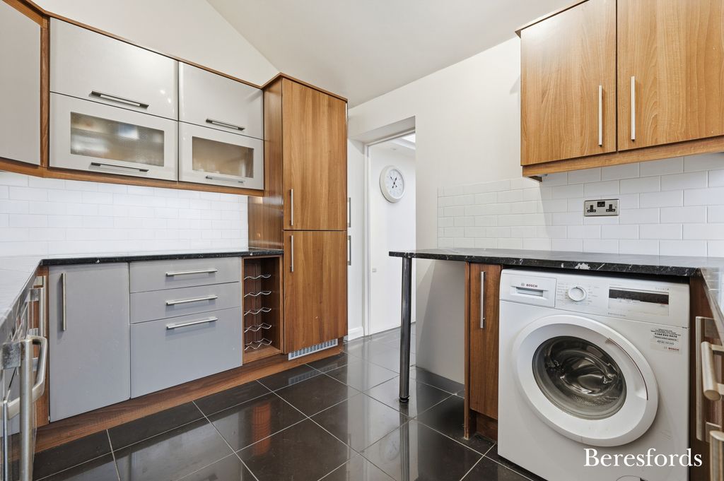 Property photo 3 of 20 Picture No. 21