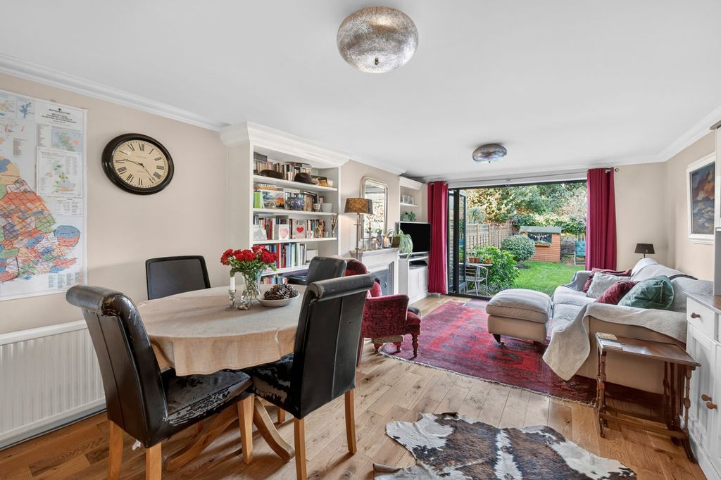 Property photo 3 of 18