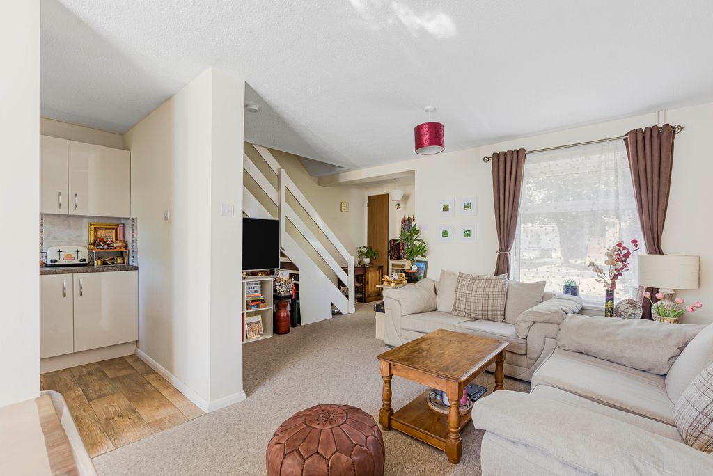 Property photo 2 of 19 10_89600