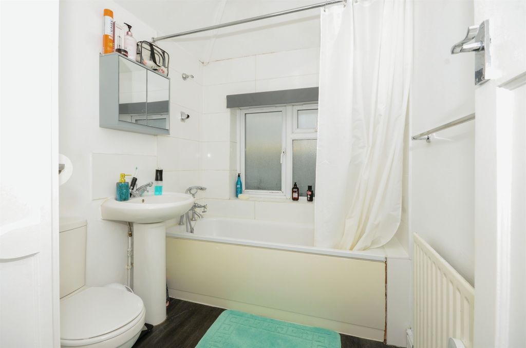Property photo 3 of 24