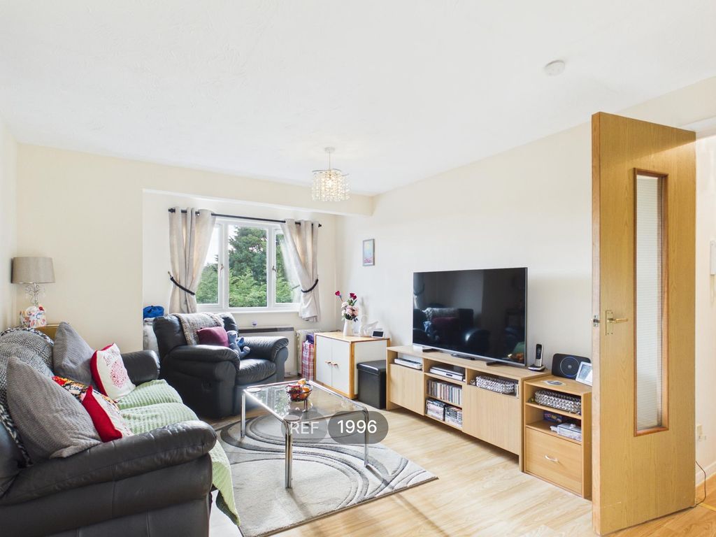 Property photo 2 of 8 Living Room