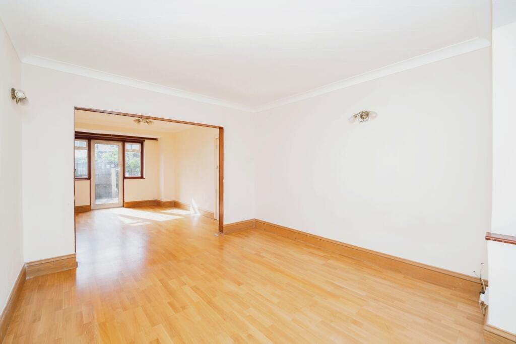 Property photo 2 of 10 Gallery