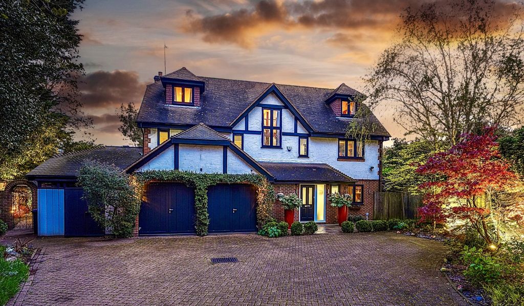 Property photo 2 of 35 Picture No. 93