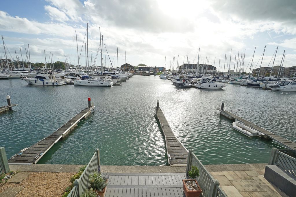 Additional image 33 of 3 bed town house for saleBryher Island, Port Solent PO6