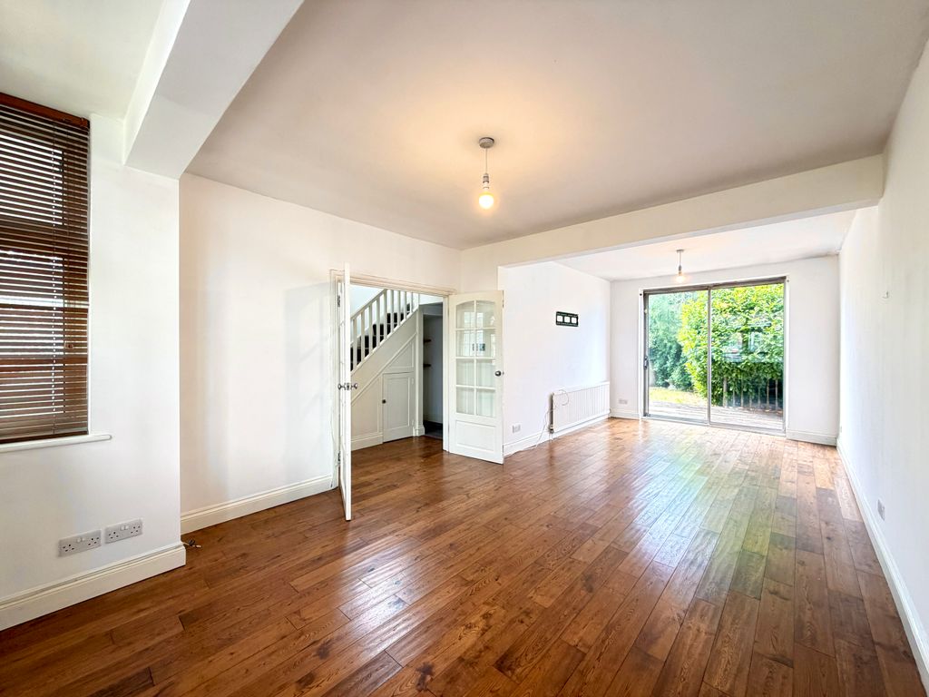 Property photo 1 of 25