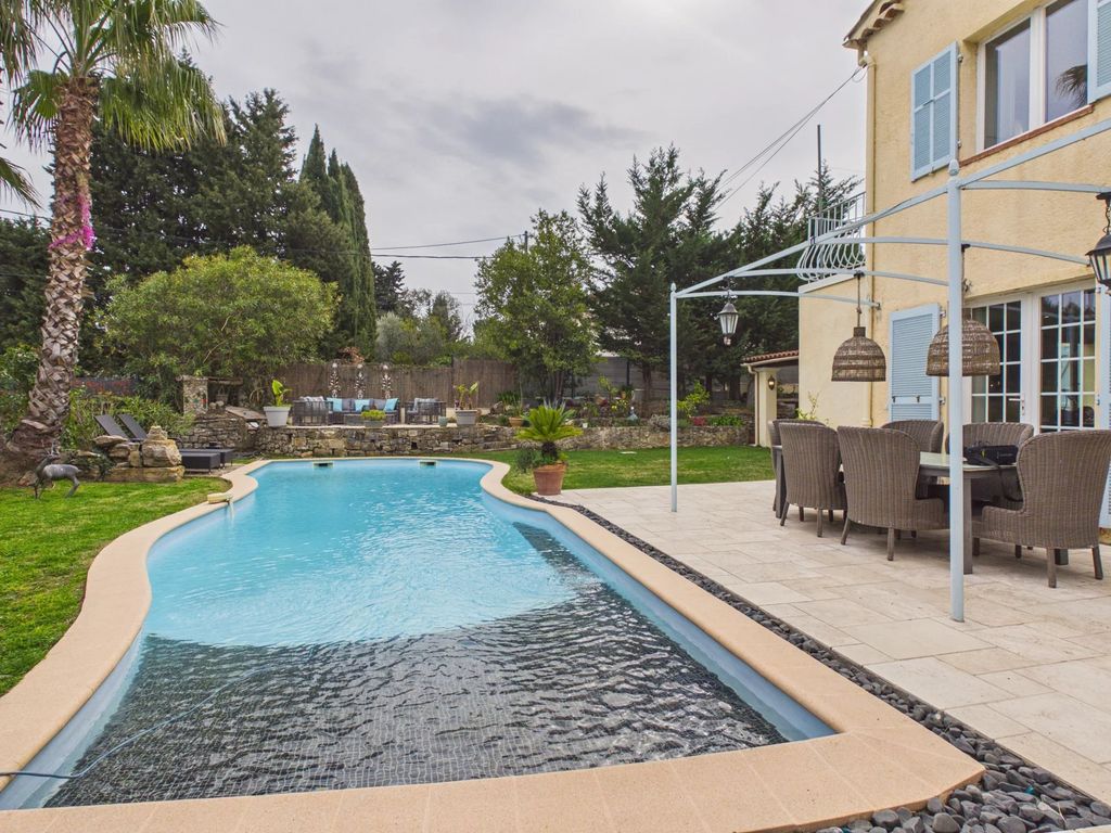 Property photo 3 of 30