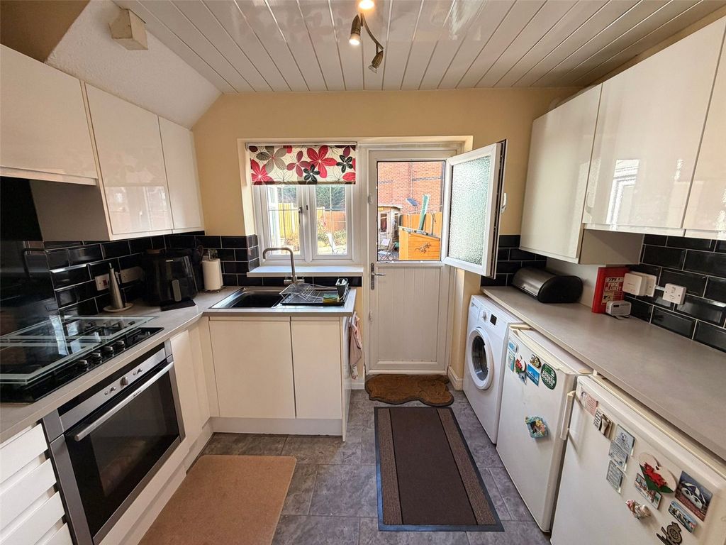 Property photo 3 of 19 Picture No. 13