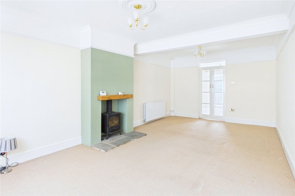 Property photo 3 of 15 Picture No. 25