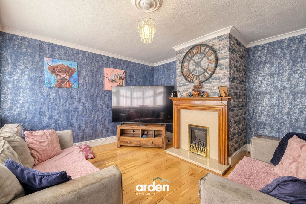Property photo 2 of 13