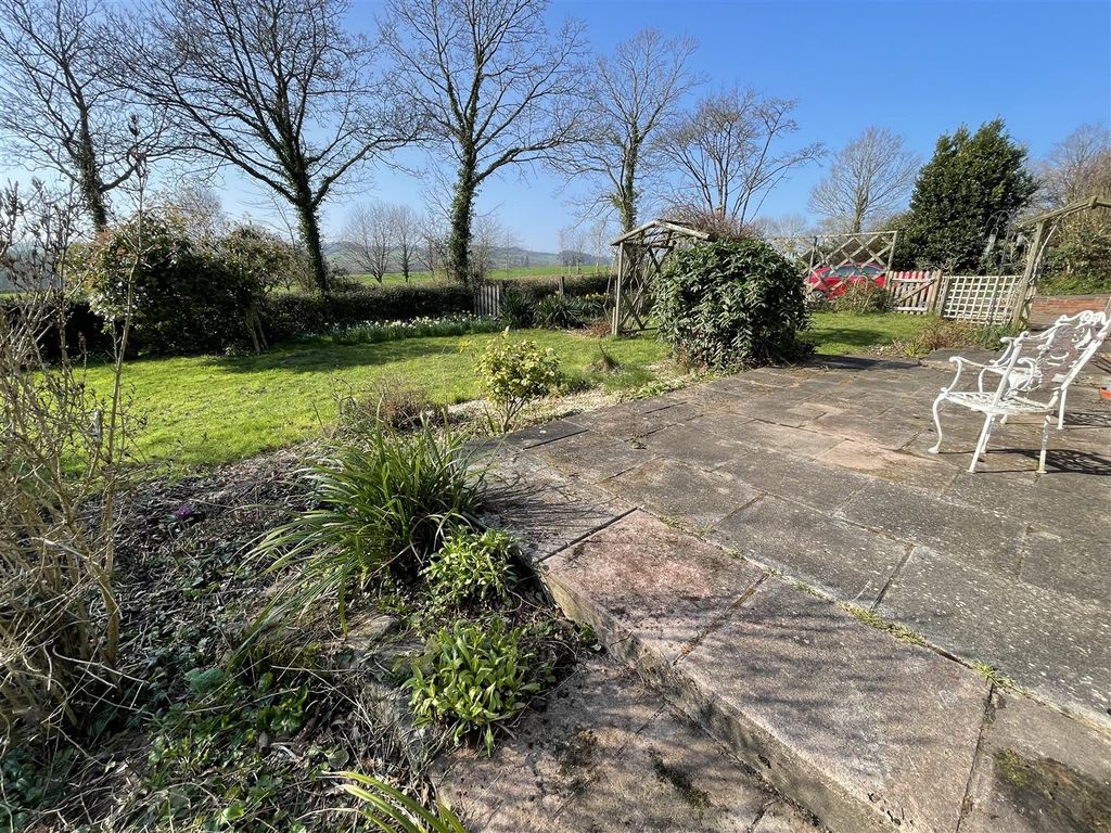 Property photo 2 of 29 Img_6605.Jpeg