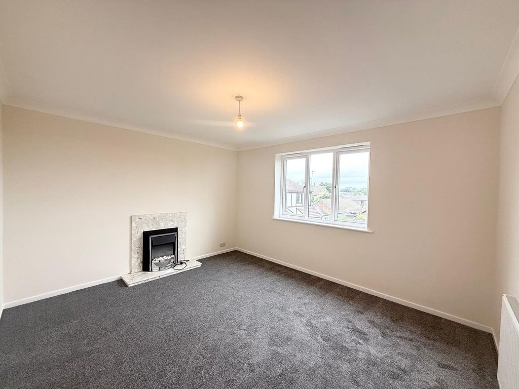 Property photo 3 of 6 Picture No. 06