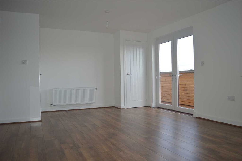 Property photo 3 of 9 Lounge