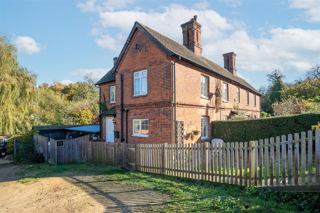 Property photo 1 of 17 1 The Hill, Ousden, Newmarket.Jpg