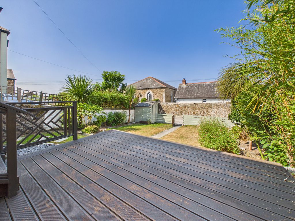 Property photo 2 of 18