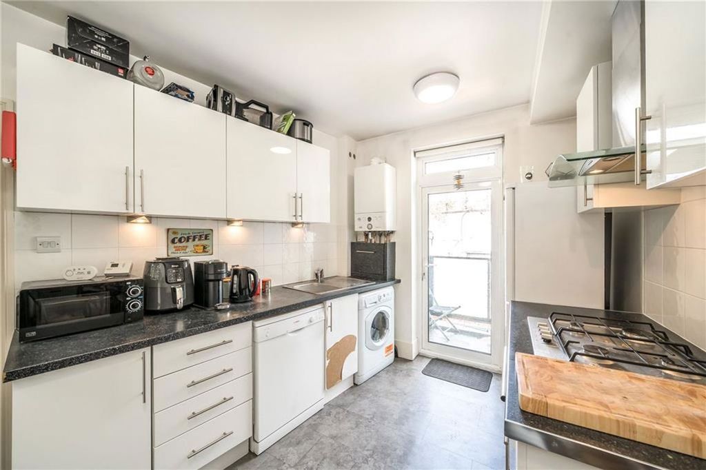 Property photo 3 of 8