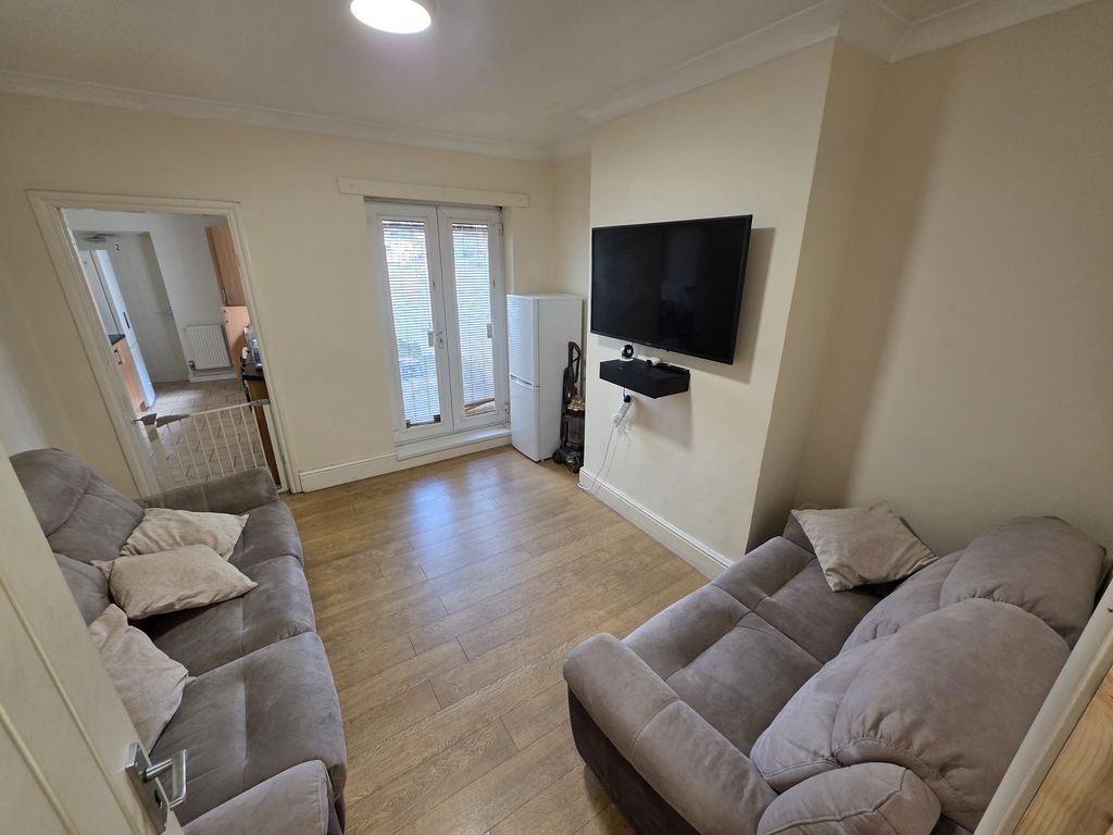 Property photo 3 of 3