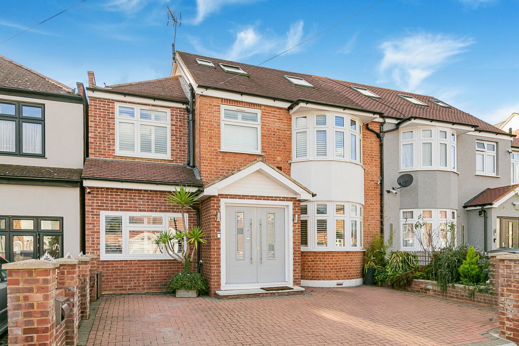 Property photo 1 of 29 Exterior