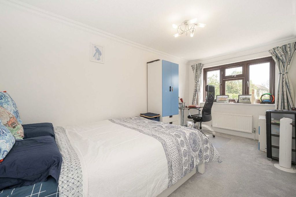 Additional image 7 of 5 bed detached house for saleWensleydale Road, Hampton TW12