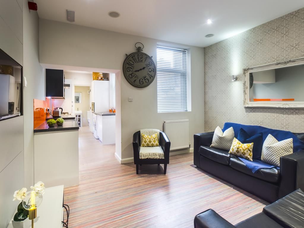 Property photo 1 of 6 Photo 0