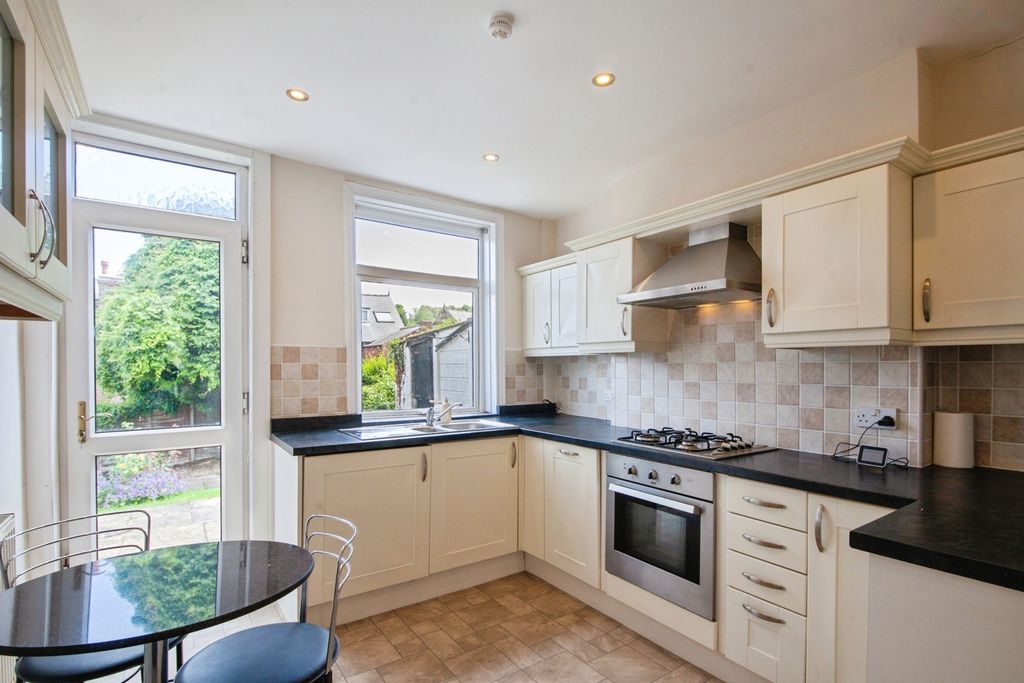 Property photo 3 of 21 Pbox-Img.Jpg