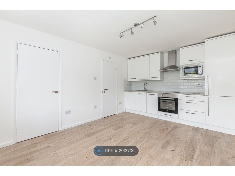 Property photo 1 of 10 Open Plan Kitchen