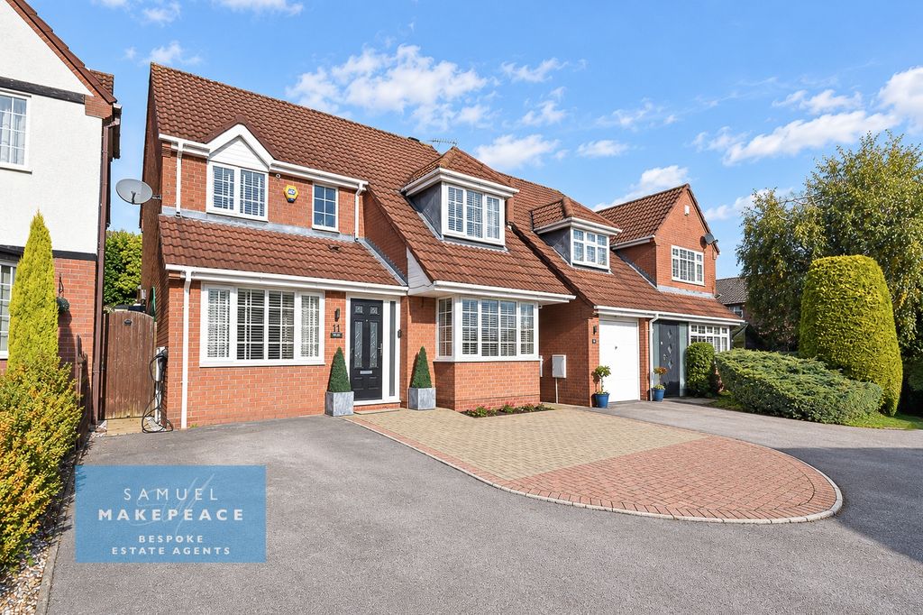 Property photo 1 of 26 Spacious Four Bedroom Family Home With Versatile Living And Modern Interiors.