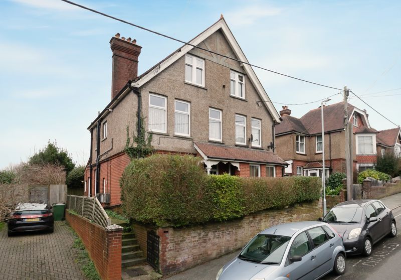 Property photo 1 of 12 Photo 13