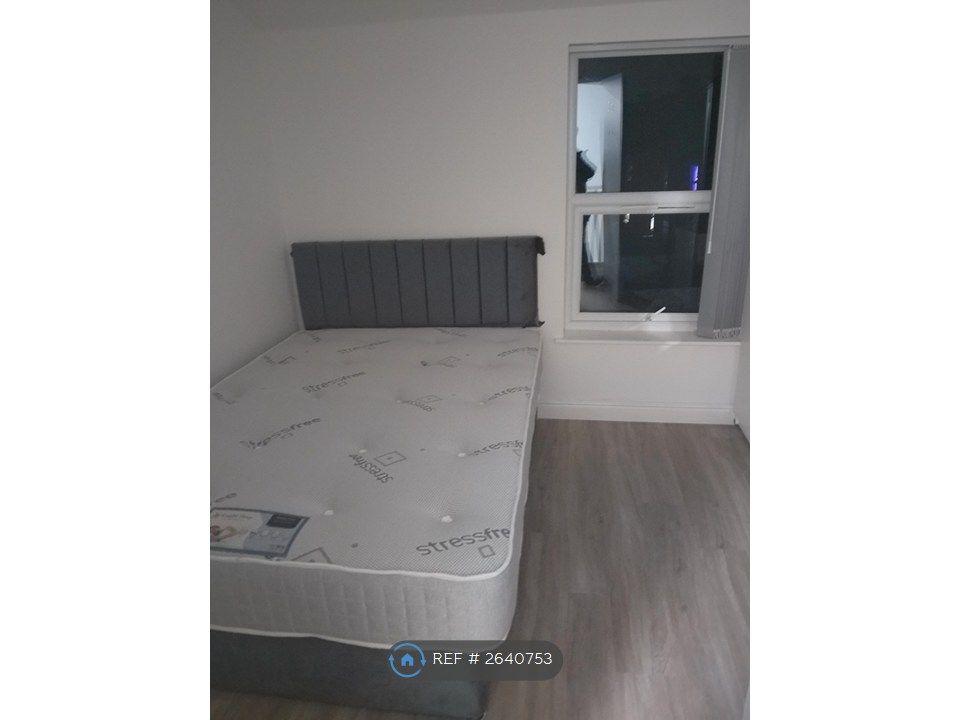 Property photo 3 of 33