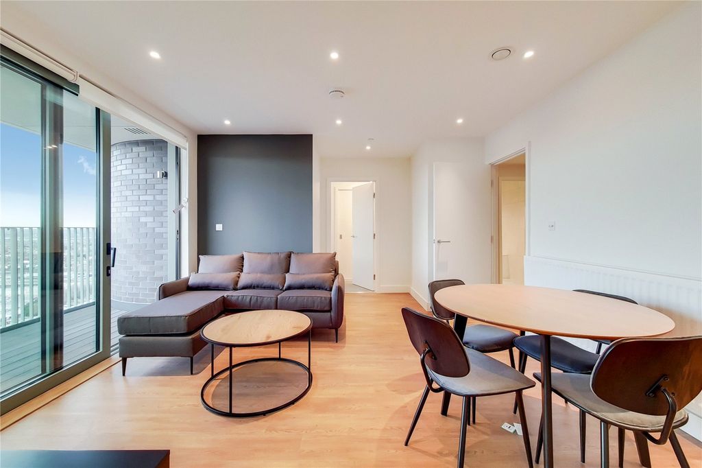 Property photo 2 of 16 Picture No. 30