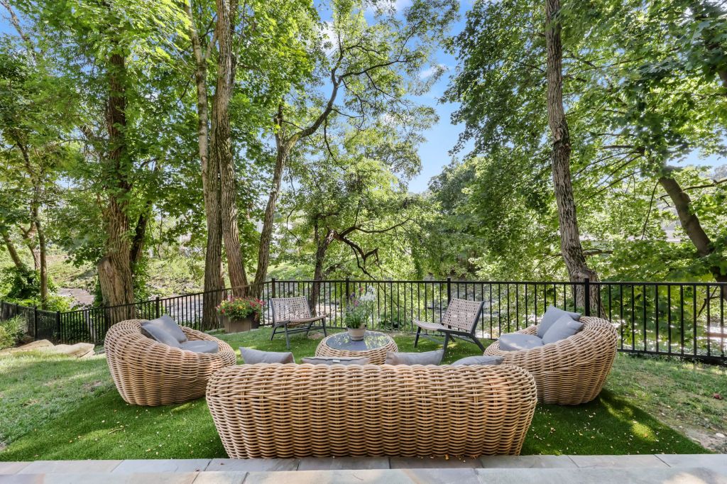 Property photo 3 of 21 <Alttext/>