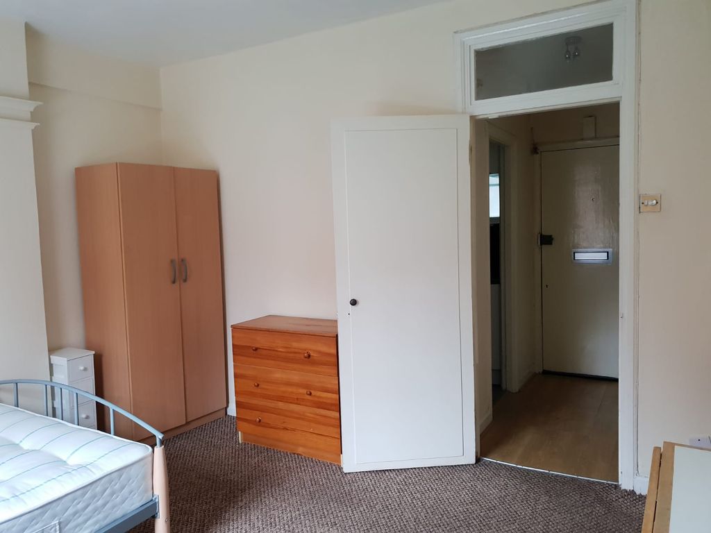 Property photo 3 of 6 Img-20180809-Wa0011