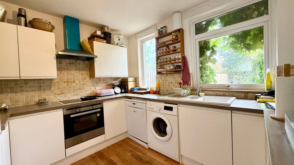 Property photo 3 of 13 Kitchen