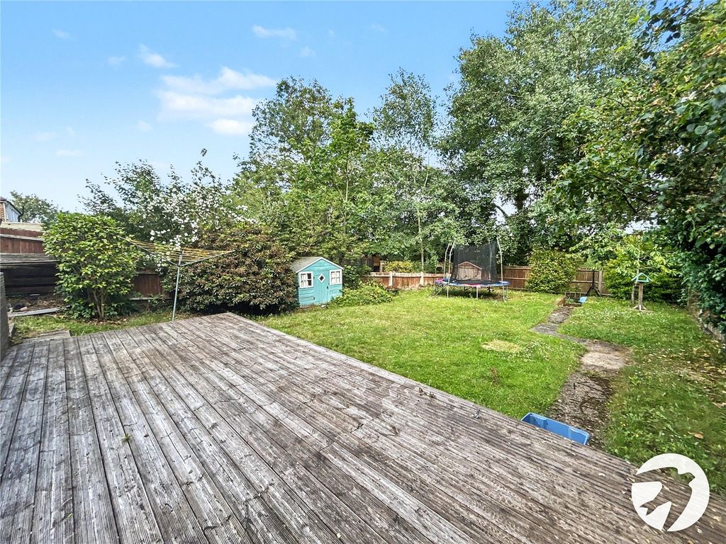Property photo 2 of 27 Picture No. 02